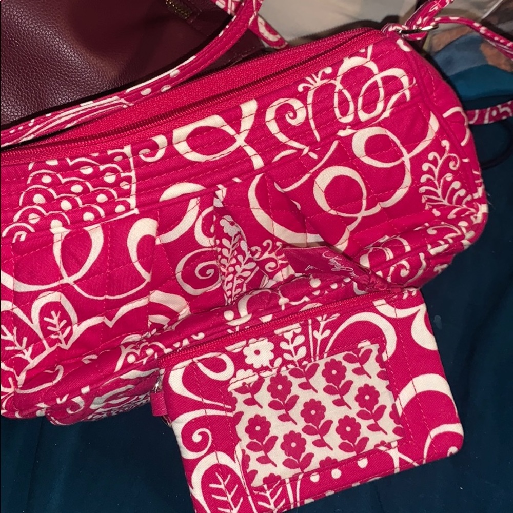 Small vera Bradley purse.